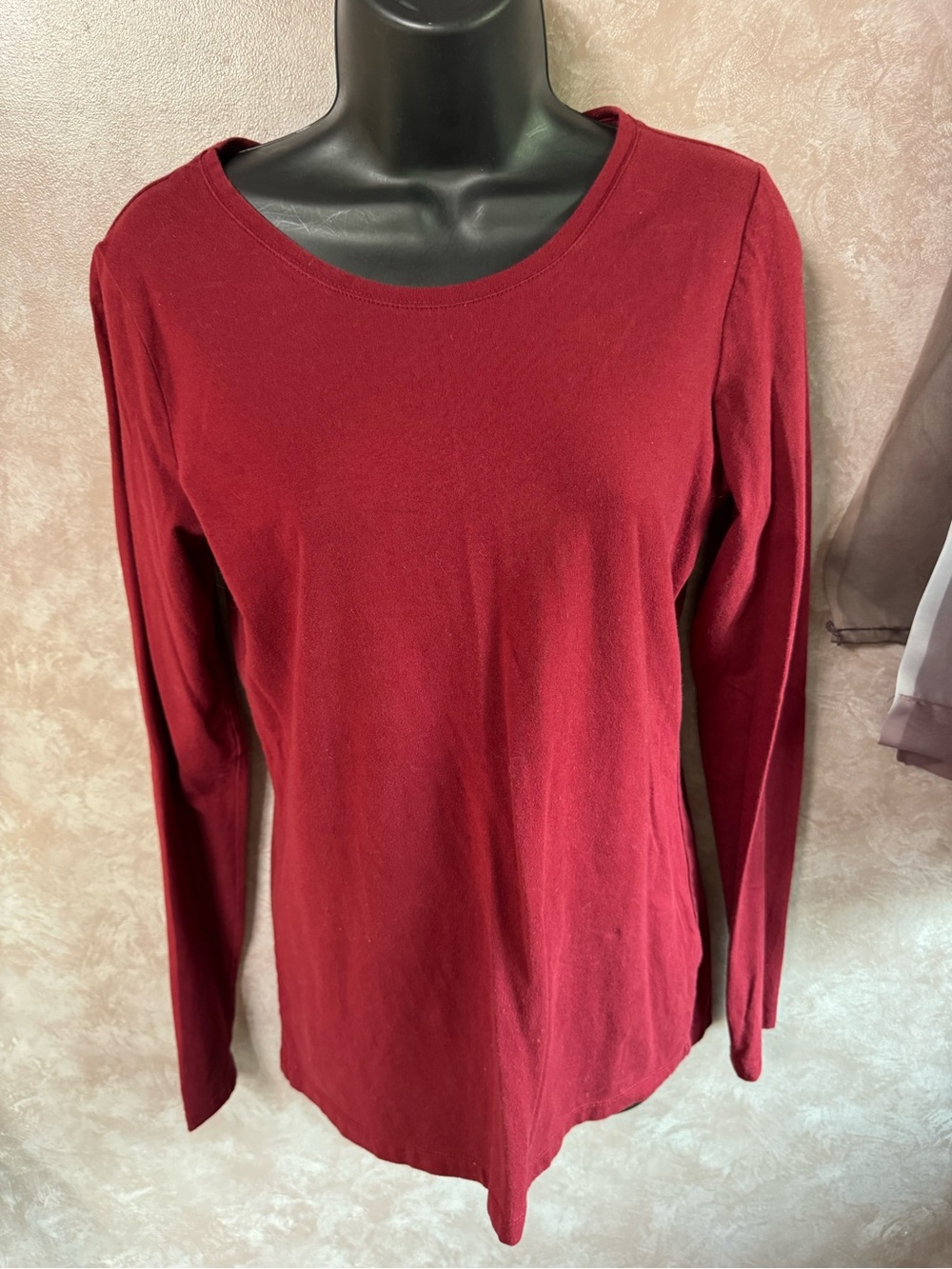 The Limited Perfect Tee Women's Long-Sleeve Scoop Neck Top - Burgundy